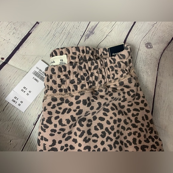 Abercrombie & Fitch Tracksuit - Picture 4 of 6